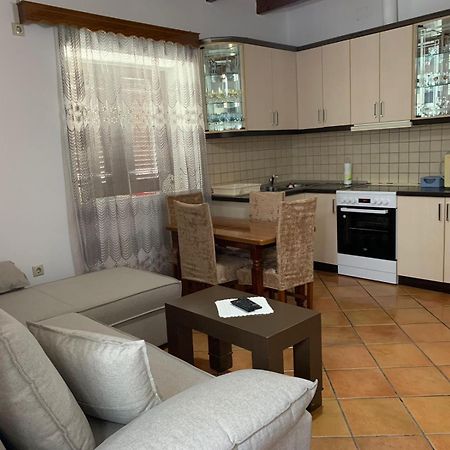 Nomad House-Entire House At Your Disposal,4 Guests Berat Dış mekan fotoğraf
