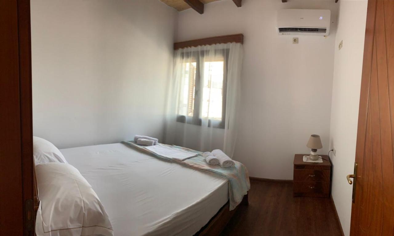 Nomad House-Entire House At Your Disposal,4 Guests Berat Dış mekan fotoğraf