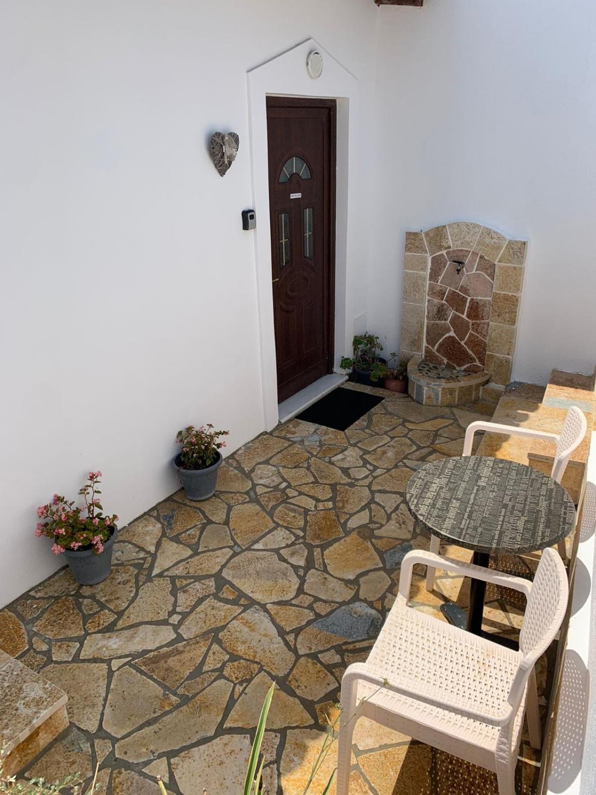 Nomad House-Entire House At Your Disposal,4 Guests Berat Dış mekan fotoğraf